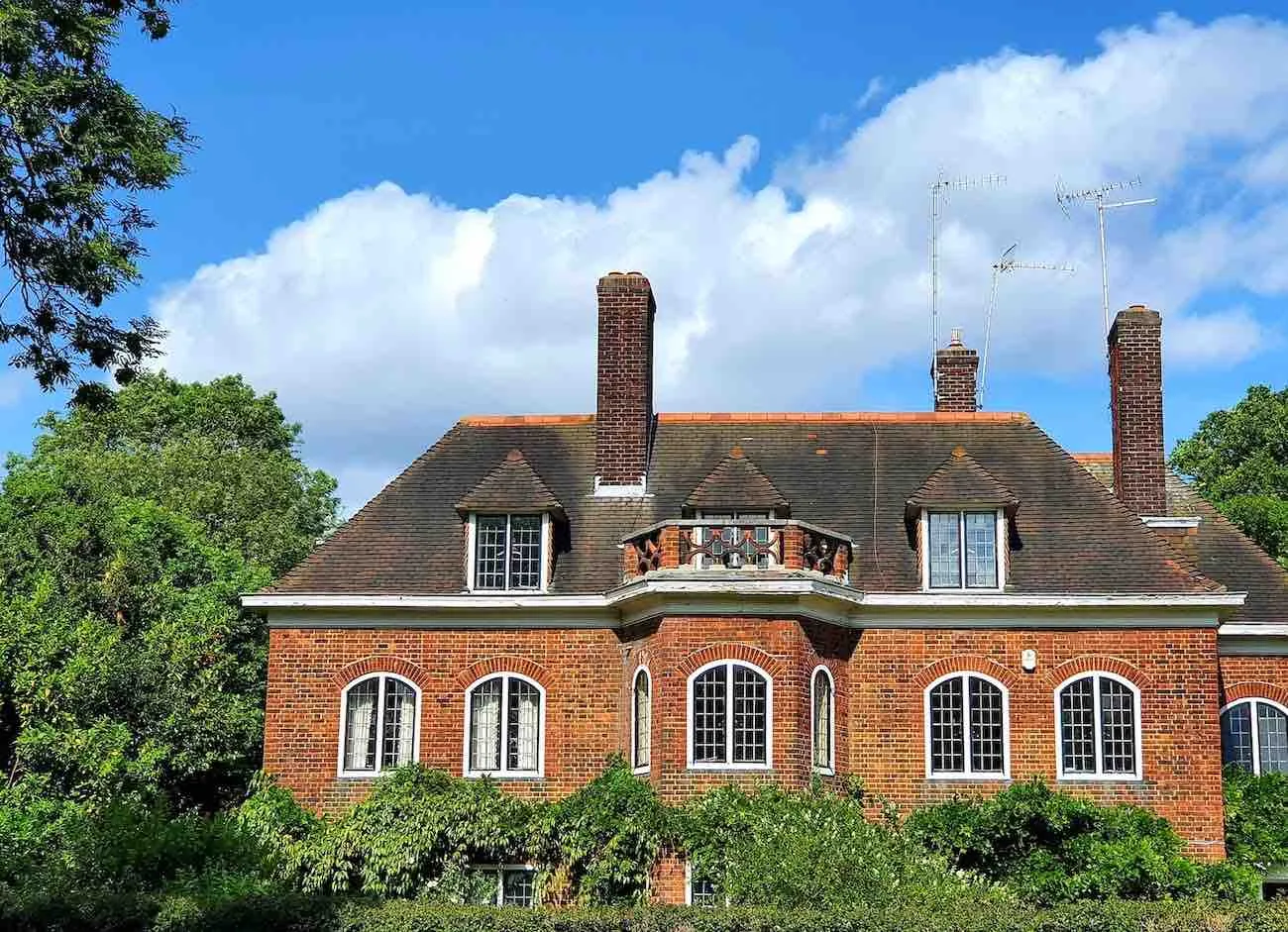 Property News for Spring 2021: Hampstead Garden Suburb big red house