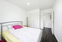 2 bedroom flat with parking for rent in Kilburn Park London NW6