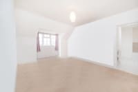 4-bedroom flat with balcony for sale in London NW11 Hampstead Garden Suburb