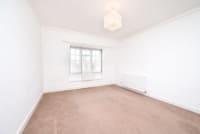 4-bedroom flat with balcony for sale in London NW11 Hampstead Garden Suburb