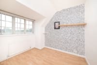 4-bedroom flat with balcony for sale in London NW11 Hampstead Garden Suburb