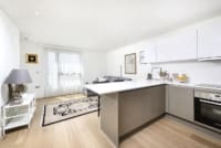 1 bedroom flat with balcony to let in London Wembley HA9