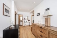 5-bedroom detached family home with garden, swimming pool and parking in Harrow HA1