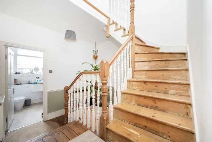 2-bedroom conversion flat for sale in Wood Green London N13