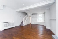 4-bedroom house to let in Battersea London SW11