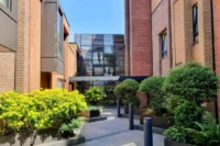 Modern 2-bedroom 2-bathroom flat for sale in Fitzrovia Soho central London