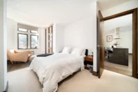 Modern 2-bedroom 2-bathroom flat for sale in Fitzrovia Soho central London