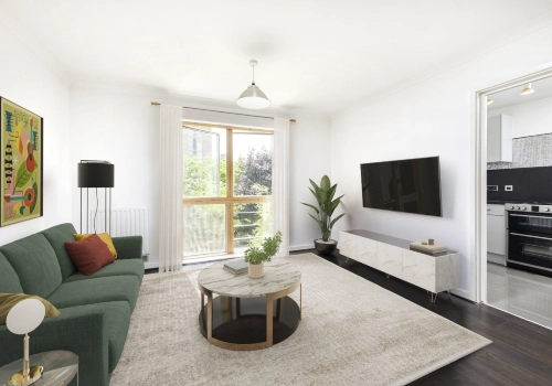 2-bed flat with parking to let near Kilburn Park London NW6