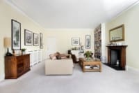 2-bedroom flat with a roof terrace to let in Belsize Park London NW3