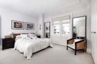 2-bedroom flat with a roof terrace to let in Belsize Park Hampstead London NW3