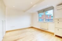 Modern 3-bedroom flat for sale in Hampstead London NW3