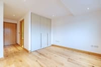 Modern 3-bedroom flat for sale in Hampstead London NW3