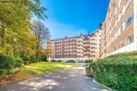 Art deco 2-bedroom flat for sale in Highgate London N6