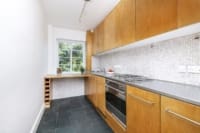 Art deco 2-bedroom flat for sale in Highgate London N6