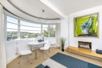 Art deco 2-bedroom flat for sale in Highgate London N6
