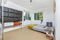Art deco 2-bedroom flat for sale in Highgate London N6