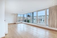 Modern 3-bedroom flat for sale in Hampstead London NW3